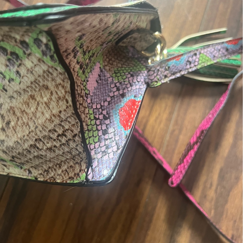 ALDO Martis Tassel Details Crossbody Bag – Snakeskin Print - Picture 9 of 10